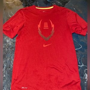 Mens red Nike dri-fit shirt